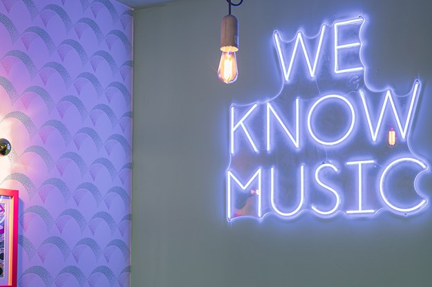 soho social we know music neon sign