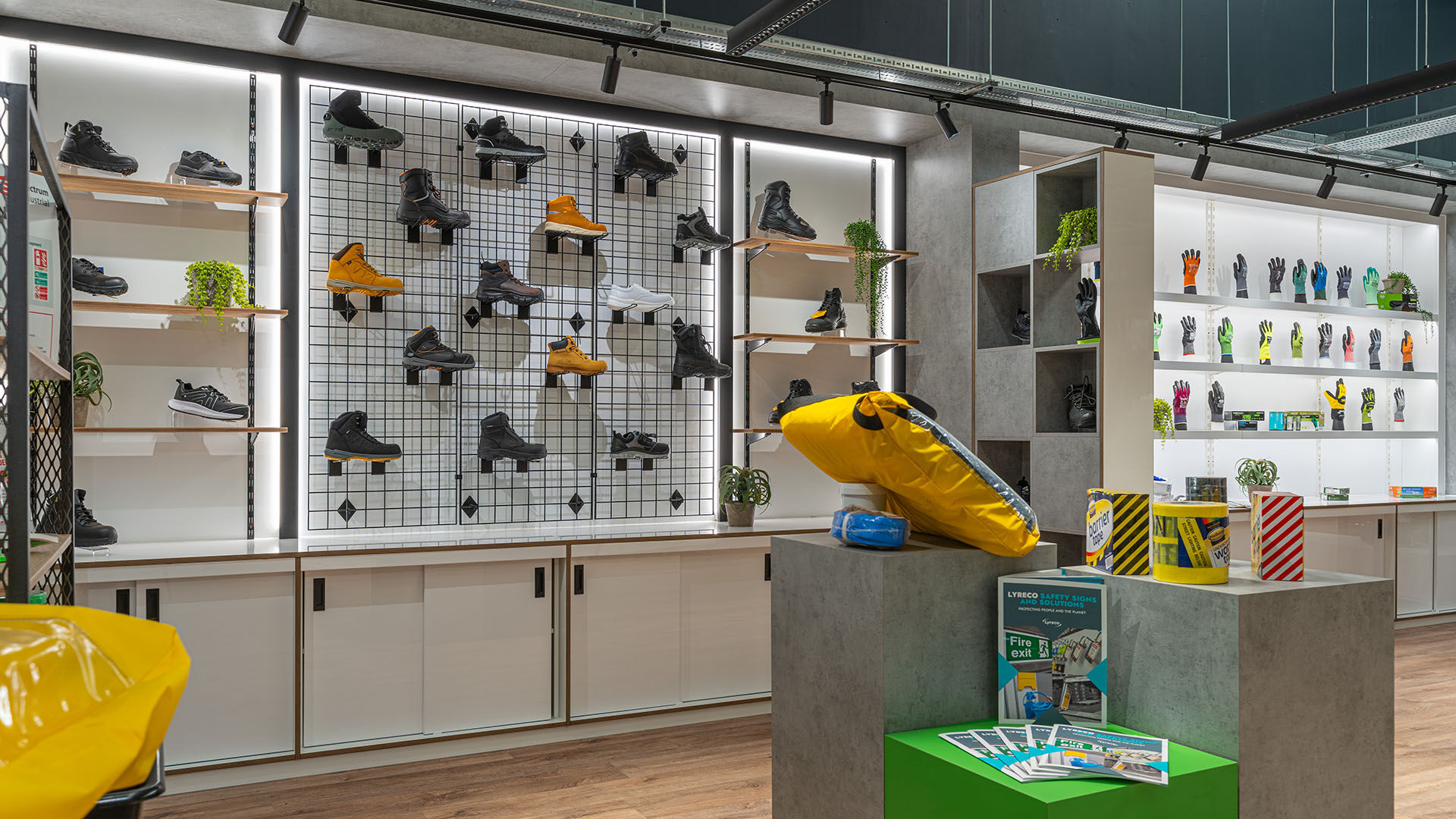 Concorde BGW Lyreco showroom and meeting room