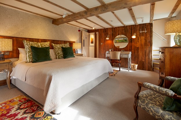 A bedroom at Crown Cottage