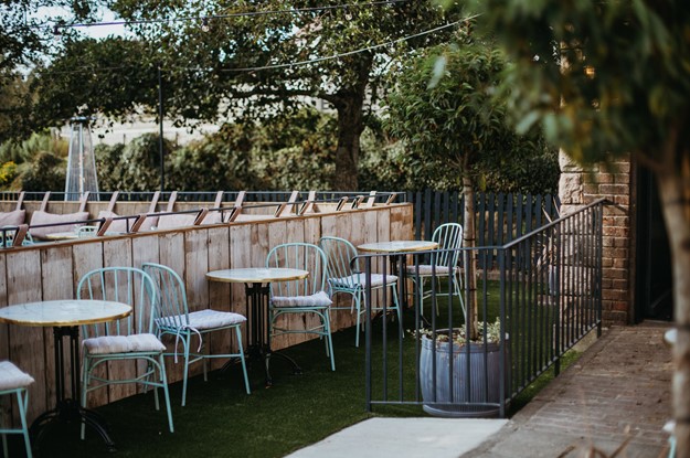 The Trinity Arms - Outdoor seating